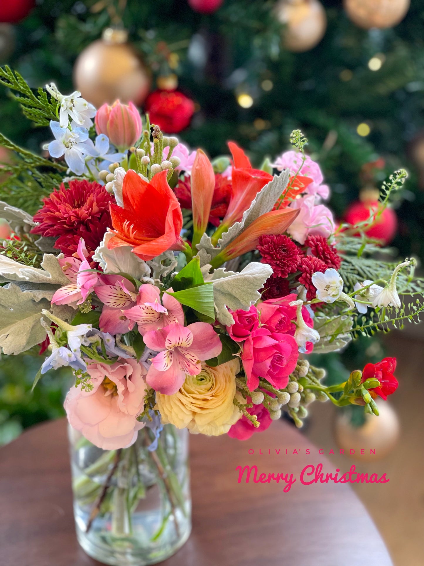 Holiday Flowers - Bouquet
